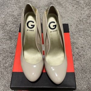 Women’s pumps